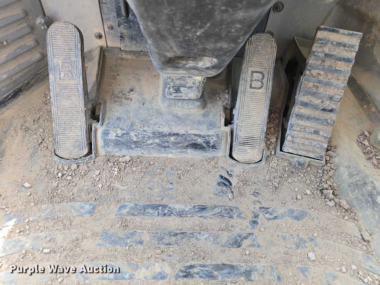 image for item EB1407 2015 Komatsu WA320-7 wheel loader