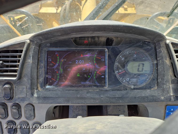 image for item EB1407 2015 Komatsu WA320-7 wheel loader