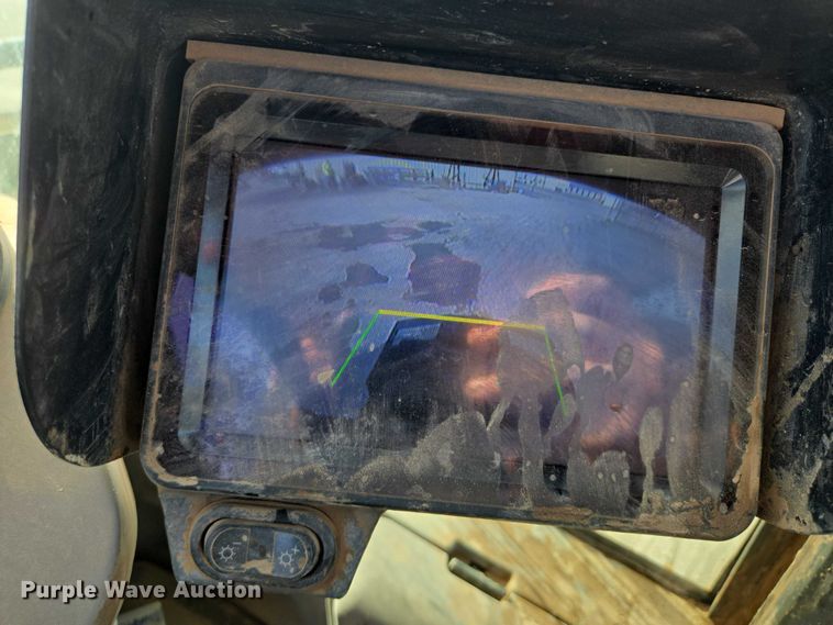 image for item EB1407 2015 Komatsu WA320-7 wheel loader