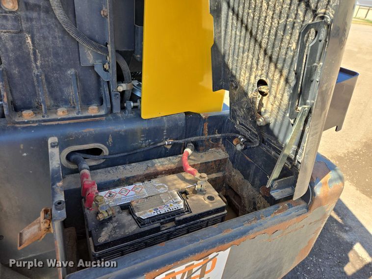 image for item EB1407 2015 Komatsu WA320-7 wheel loader