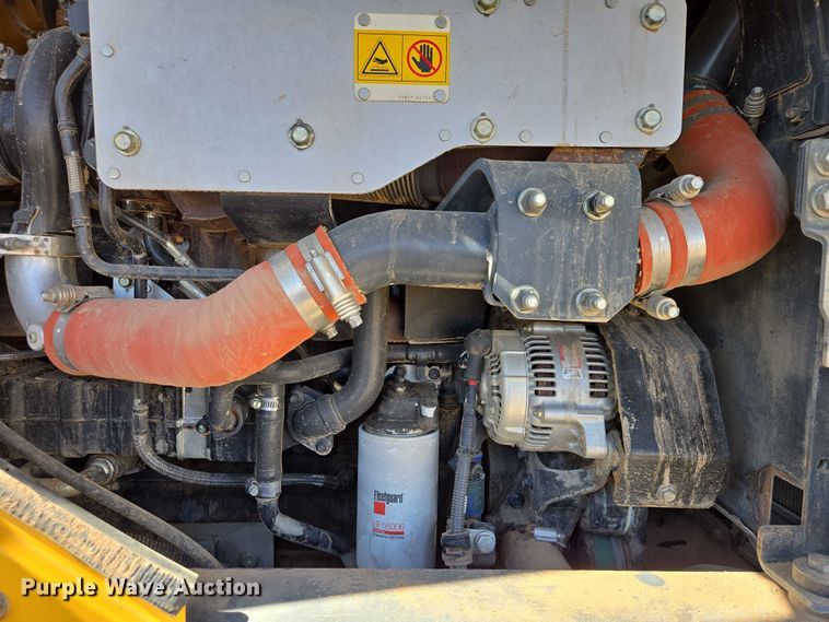 image for item EB1407 2015 Komatsu WA320-7 wheel loader