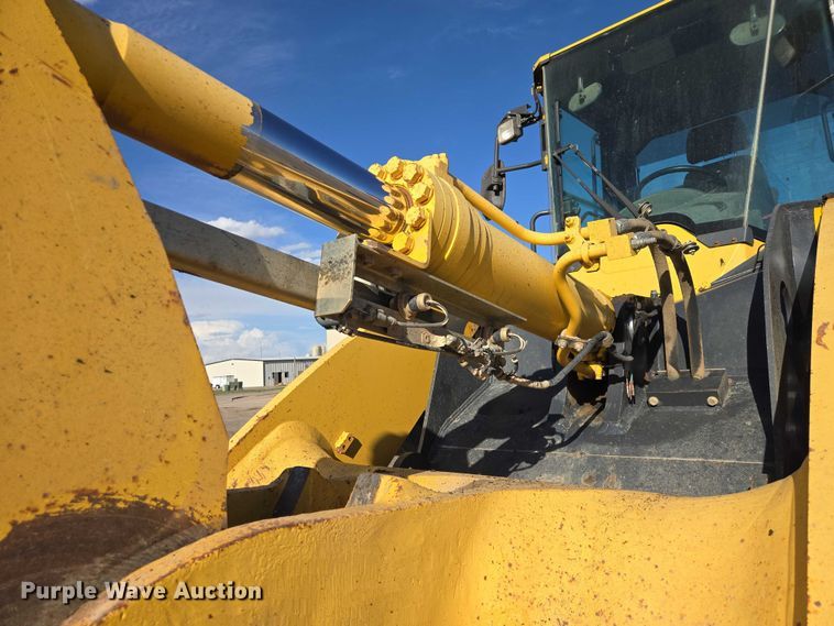 image for item EB1408 2014 Komatsu WA320-7 wheel loader