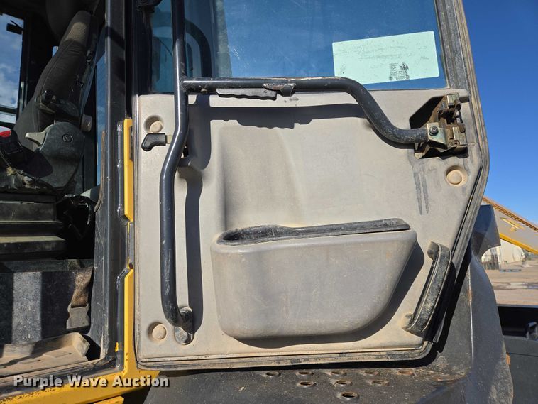 image for item EB1408 2014 Komatsu WA320-7 wheel loader