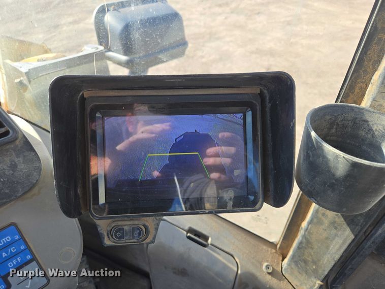 image for item EB1408 2014 Komatsu WA320-7 wheel loader