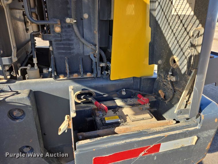 image for item EB1408 2014 Komatsu WA320-7 wheel loader