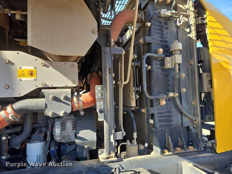 image for item EB1408 2014 Komatsu WA320-7 wheel loader