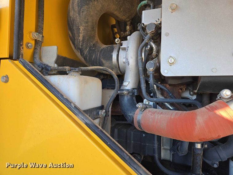 image for item EB1408 2014 Komatsu WA320-7 wheel loader