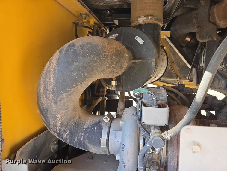 image for item EB1408 2014 Komatsu WA320-7 wheel loader