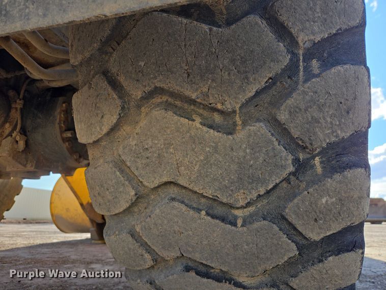 image for item EB1408 2014 Komatsu WA320-7 wheel loader