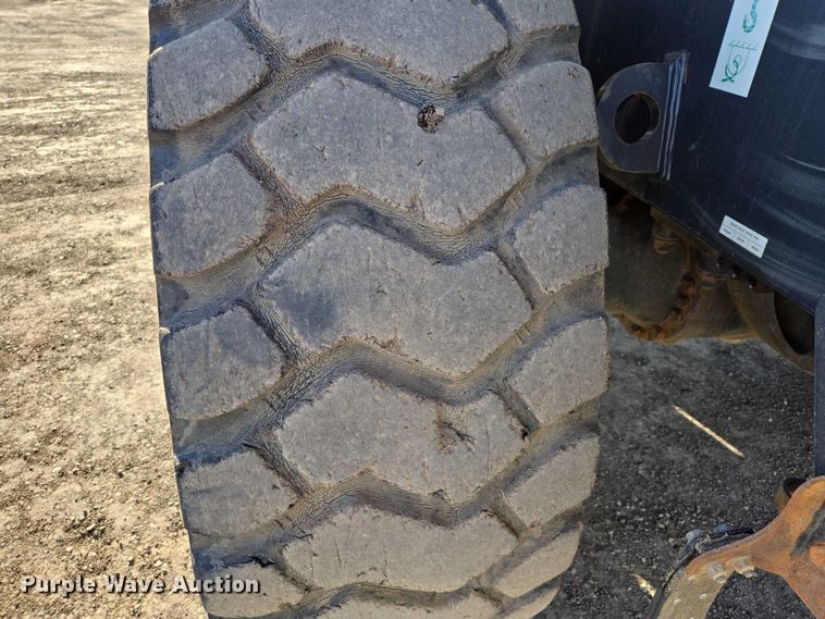 image for item EB1408 2014 Komatsu WA320-7 wheel loader