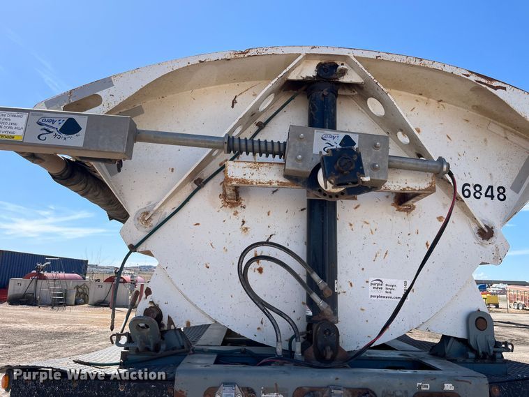 image for item EB1409 2008 Smith Co side dump trailer
