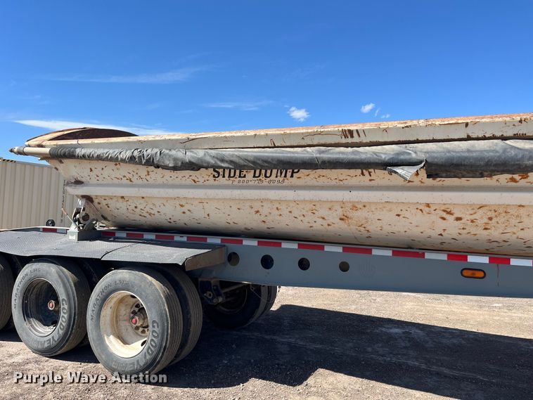 image for item EB1409 2008 Smith Co side dump trailer