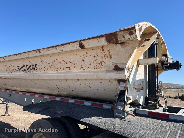 image for item EB1409 2008 Smith Co side dump trailer