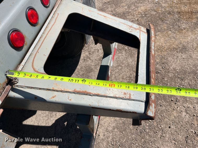 image for item EB1409 2008 Smith Co side dump trailer