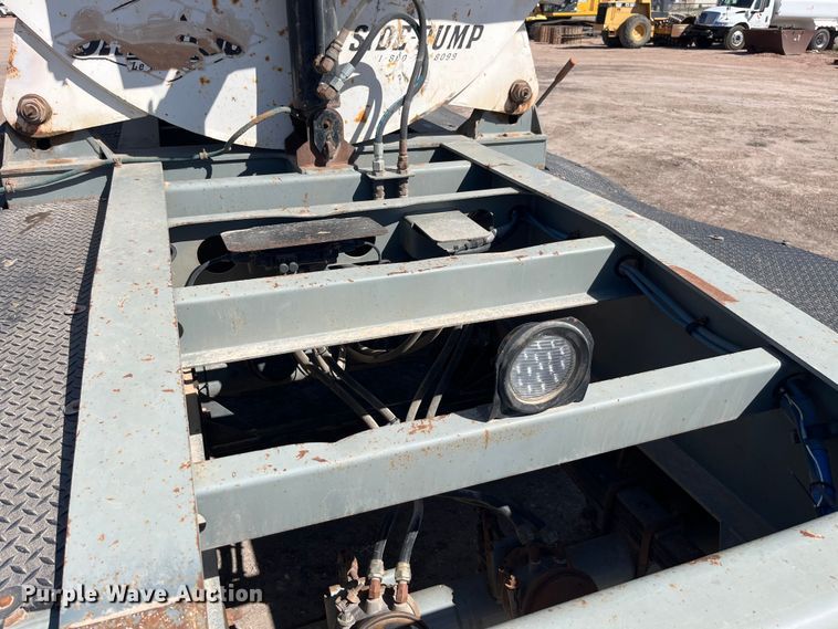 image for item EB1409 2008 Smith Co side dump trailer