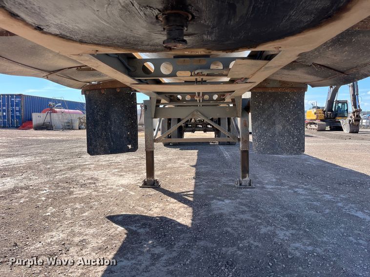 image for item EB1409 2008 Smith Co side dump trailer