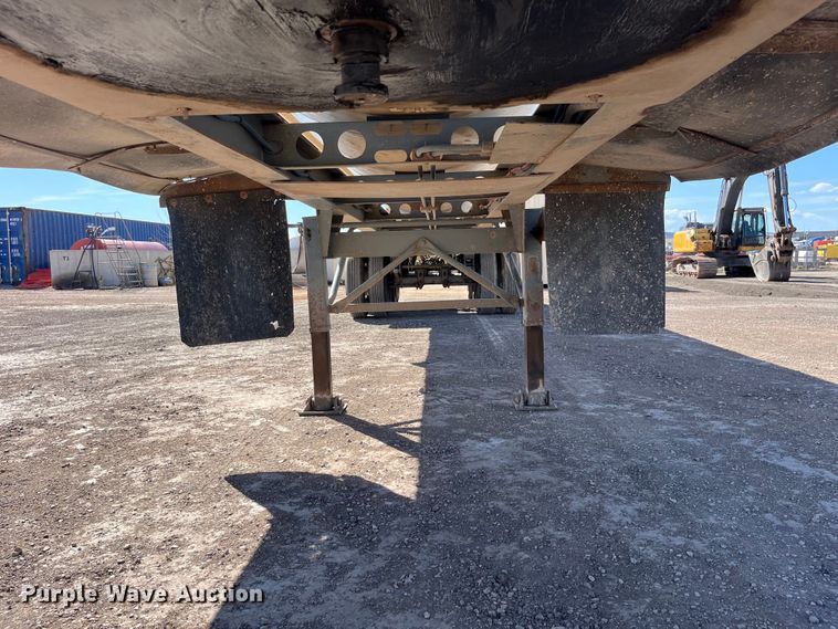image for item EB1409 2008 Smith Co side dump trailer