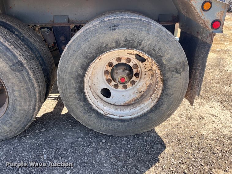 image for item EB1409 2008 Smith Co side dump trailer