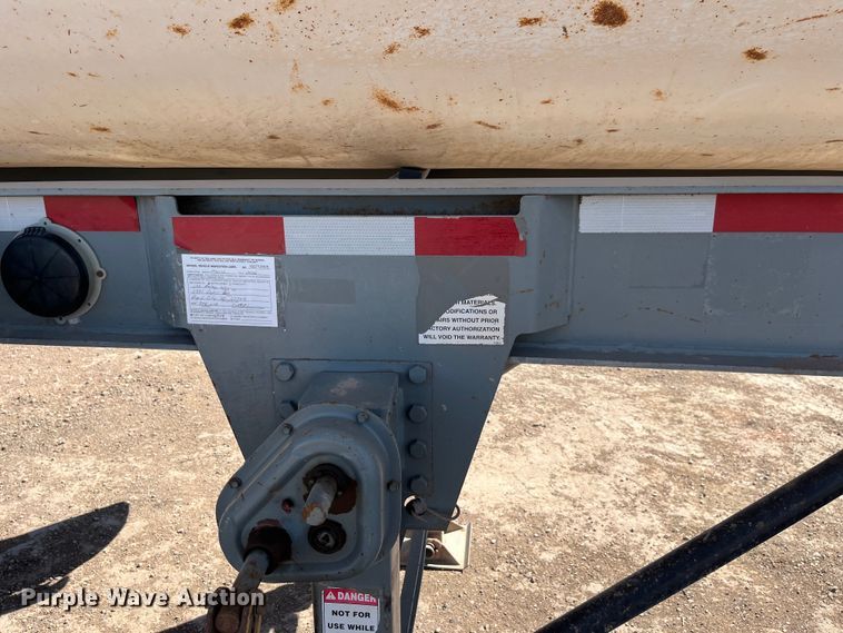 image for item EB1409 2008 Smith Co side dump trailer