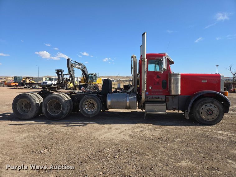 image for item EB1410 1996 Peterbilt 379 semi truck
