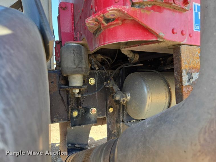 image for item EB1410 1996 Peterbilt 379 semi truck