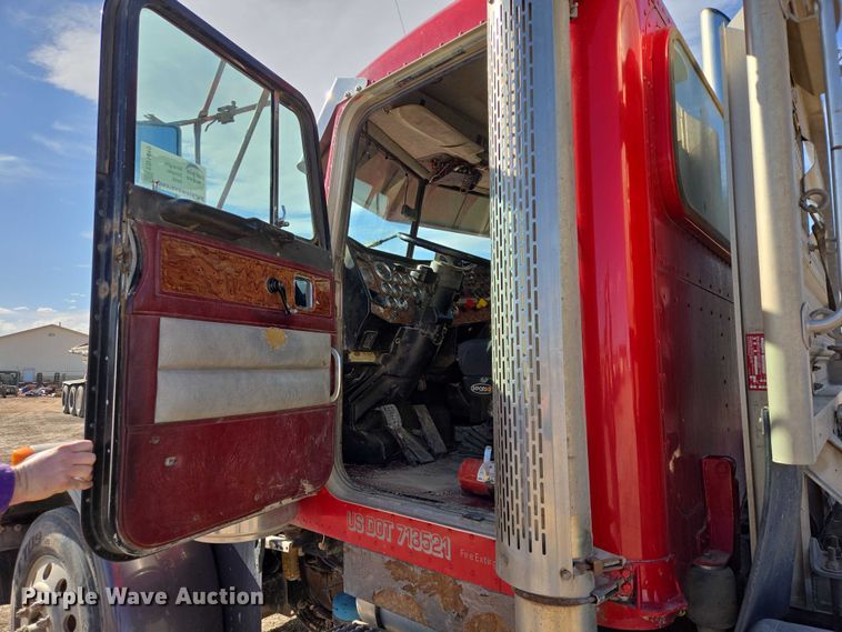 image for item EB1410 1996 Peterbilt 379 semi truck