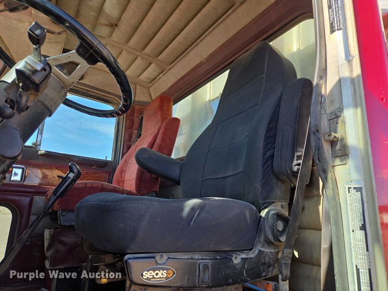 image for item EB1410 1996 Peterbilt 379 semi truck