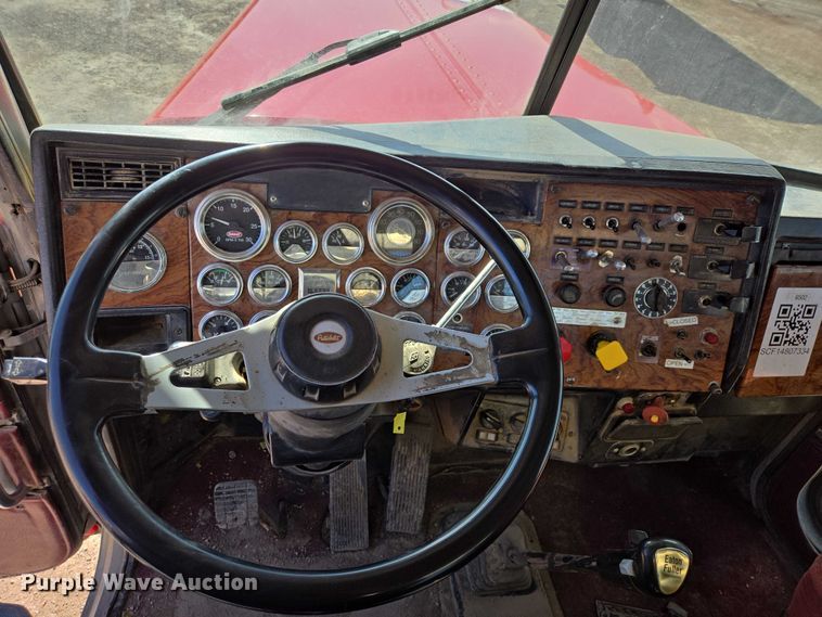image for item EB1410 1996 Peterbilt 379 semi truck