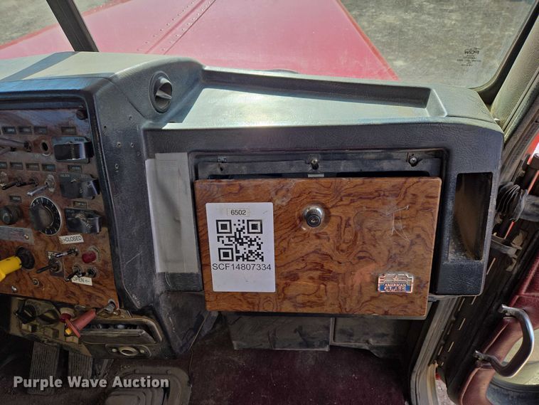 image for item EB1410 1996 Peterbilt 379 semi truck