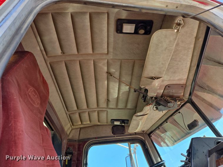 image for item EB1410 1996 Peterbilt 379 semi truck