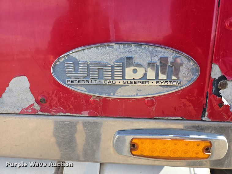 image for item EB1411 1995 Peterbilt 379 semi truck