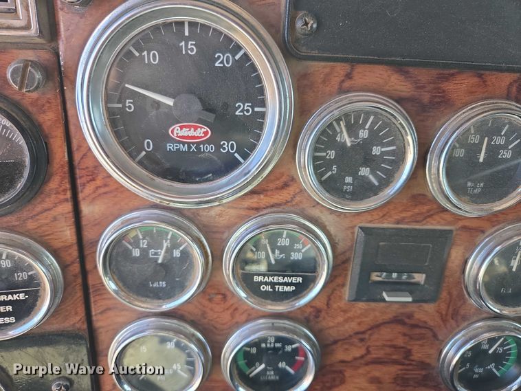 image for item EB1411 1995 Peterbilt 379 semi truck
