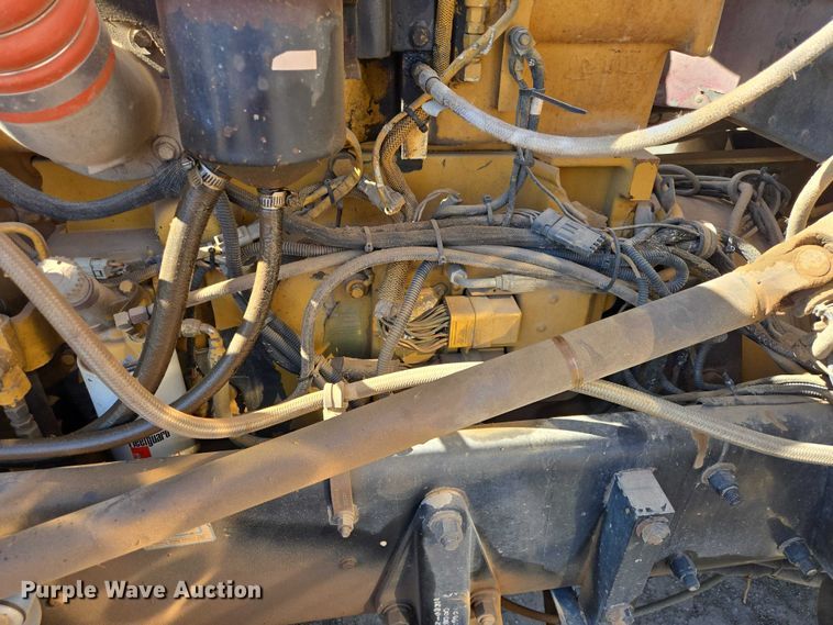 image for item EB1411 1995 Peterbilt 379 semi truck