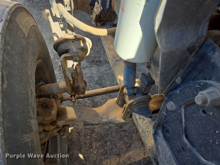 image for item EB1411 1995 Peterbilt 379 semi truck