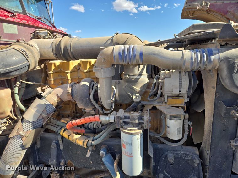 image for item EB1411 1995 Peterbilt 379 semi truck