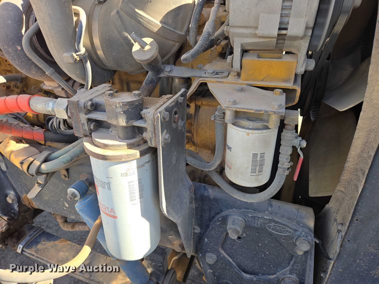 image for item EB1411 1995 Peterbilt 379 semi truck