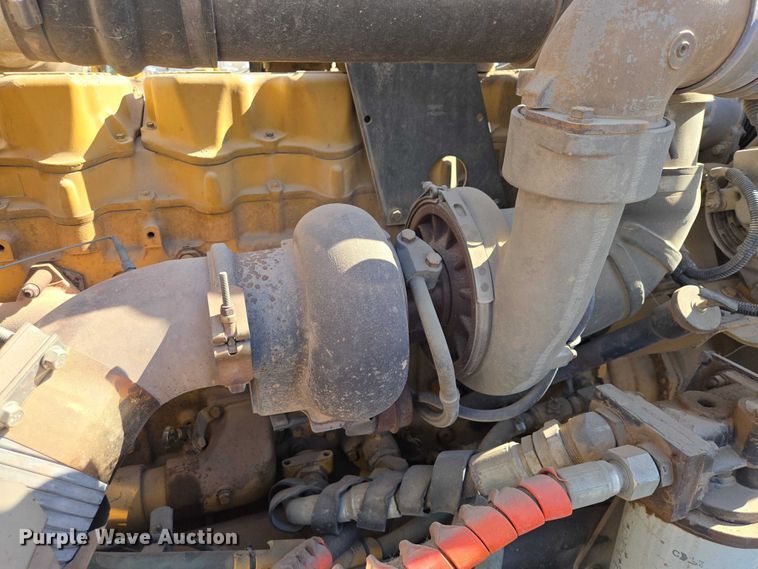 image for item EB1411 1995 Peterbilt 379 semi truck