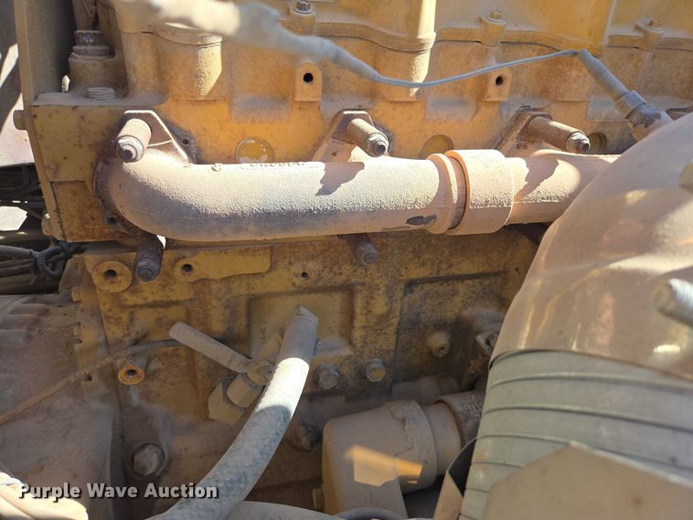 image for item EB1411 1995 Peterbilt 379 semi truck