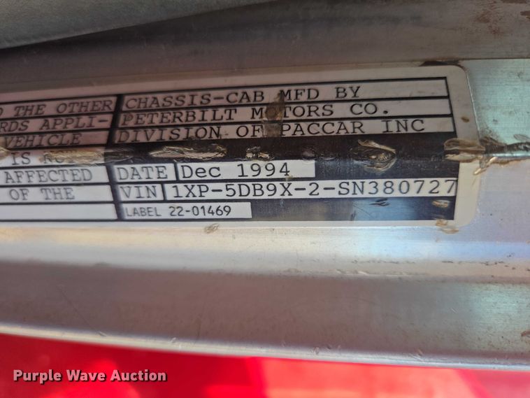 image for item EB1411 1995 Peterbilt 379 semi truck