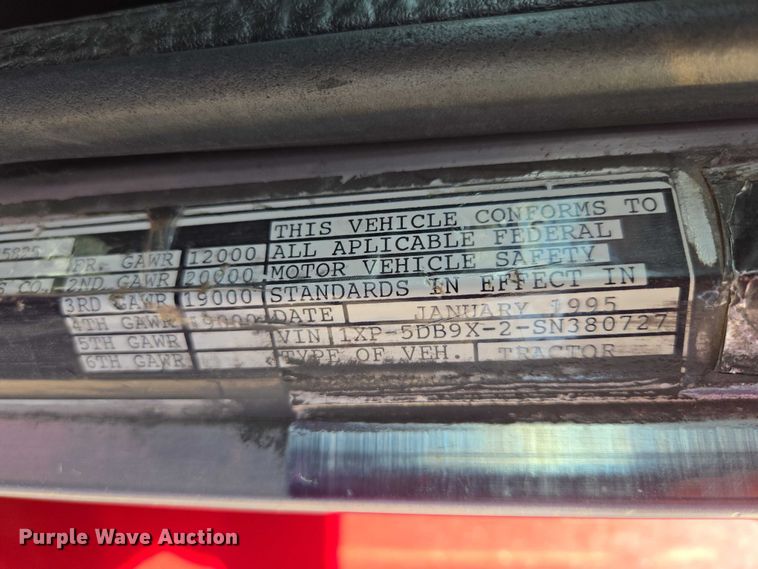 image for item EB1411 1995 Peterbilt 379 semi truck