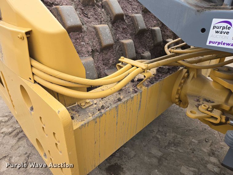 image for item EB1415 1999 Bomag BW 213PDH-3 single drum vibratory roller