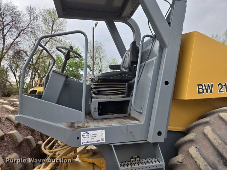 image for item EB1415 1999 Bomag BW 213PDH-3 single drum vibratory roller