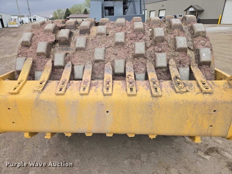 image for item EB1415 1999 Bomag BW 213PDH-3 single drum vibratory roller