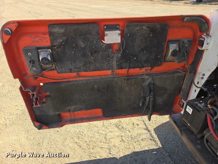 image for item EB1416 2014 Bobcat T770 tracked skid steer loader