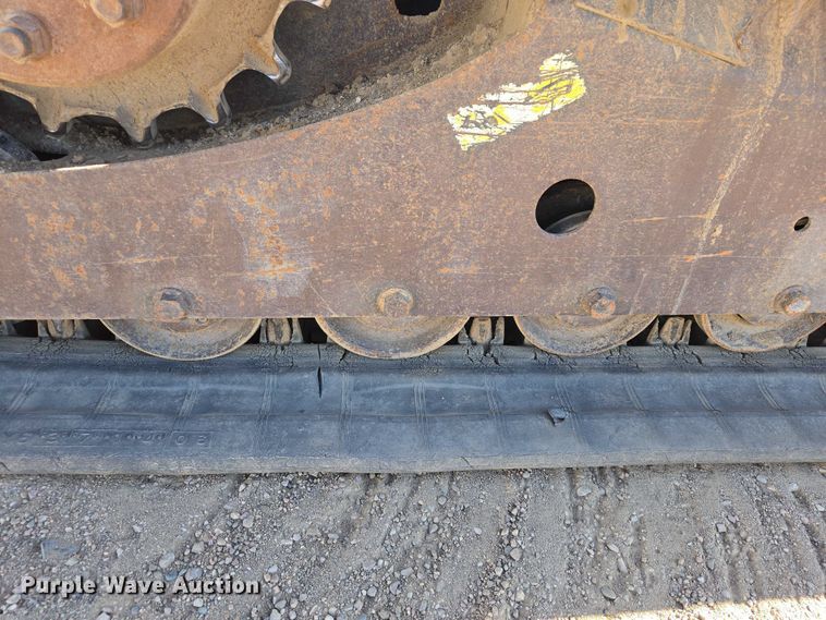 image for item EB1416 2014 Bobcat T770 tracked skid steer loader