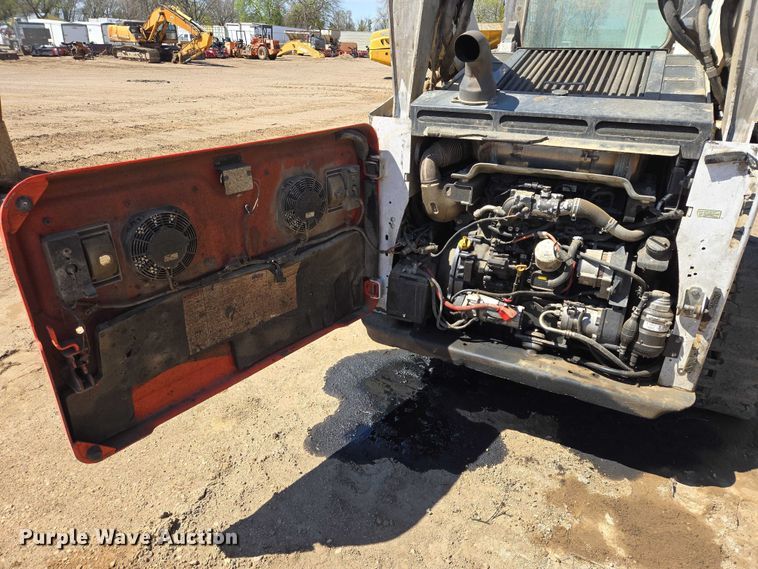 image for item EB1417 2018 Bobcat T770 tracked skid steer loader