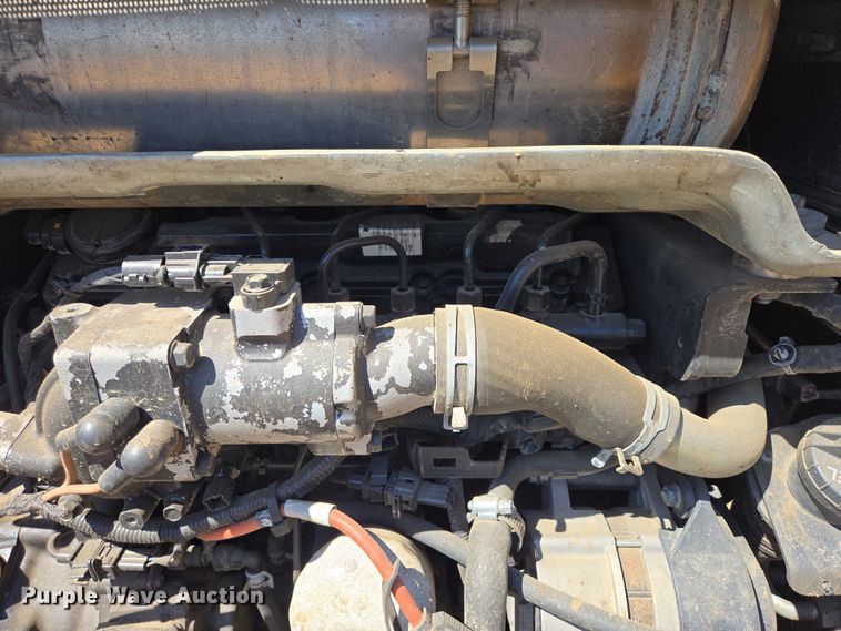 image for item EB1417 2018 Bobcat T770 tracked skid steer loader