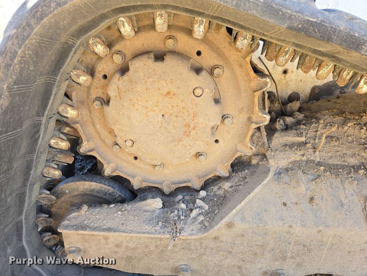 image for item EB1417 2018 Bobcat T770 tracked skid steer loader