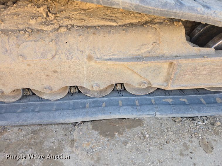 image for item EB1417 2018 Bobcat T770 tracked skid steer loader