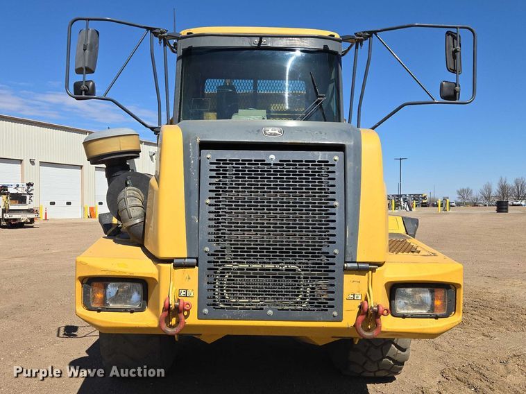 image for item EB1418 2008 John Deere 250D articulated haul truck